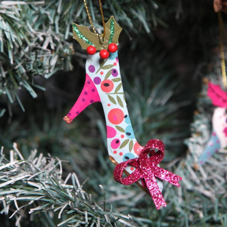 Christmas tree ornaments and deco