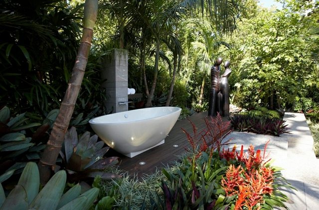 bathroom bath tub outdoor