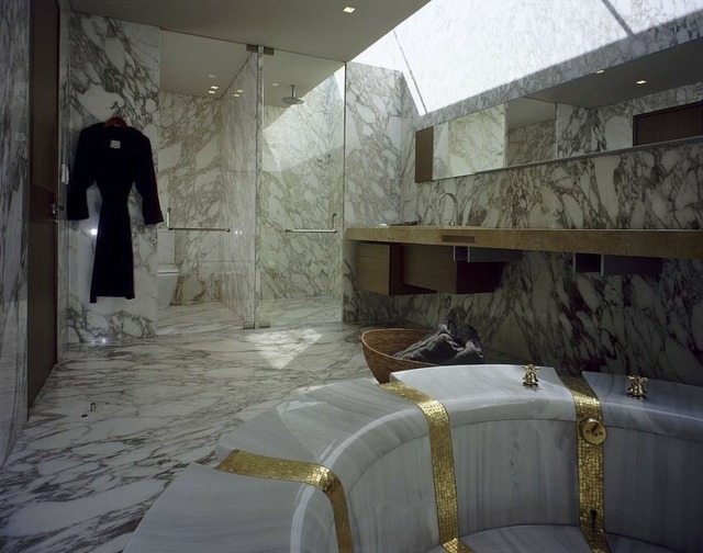 bathroom marble deco