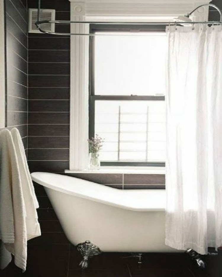 retro bathtub bathroom