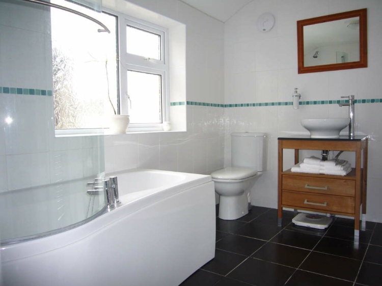 bathroom tile black floor