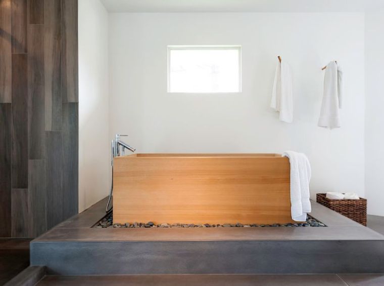 Zen bathroom with Japanese bathtubs ofuro