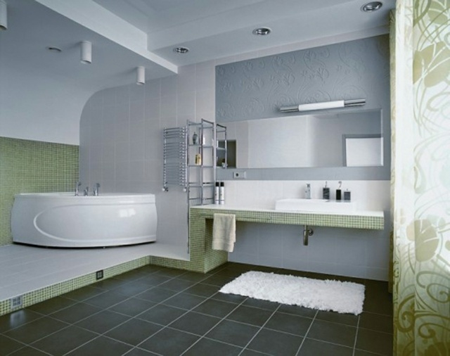 bathroom green elements