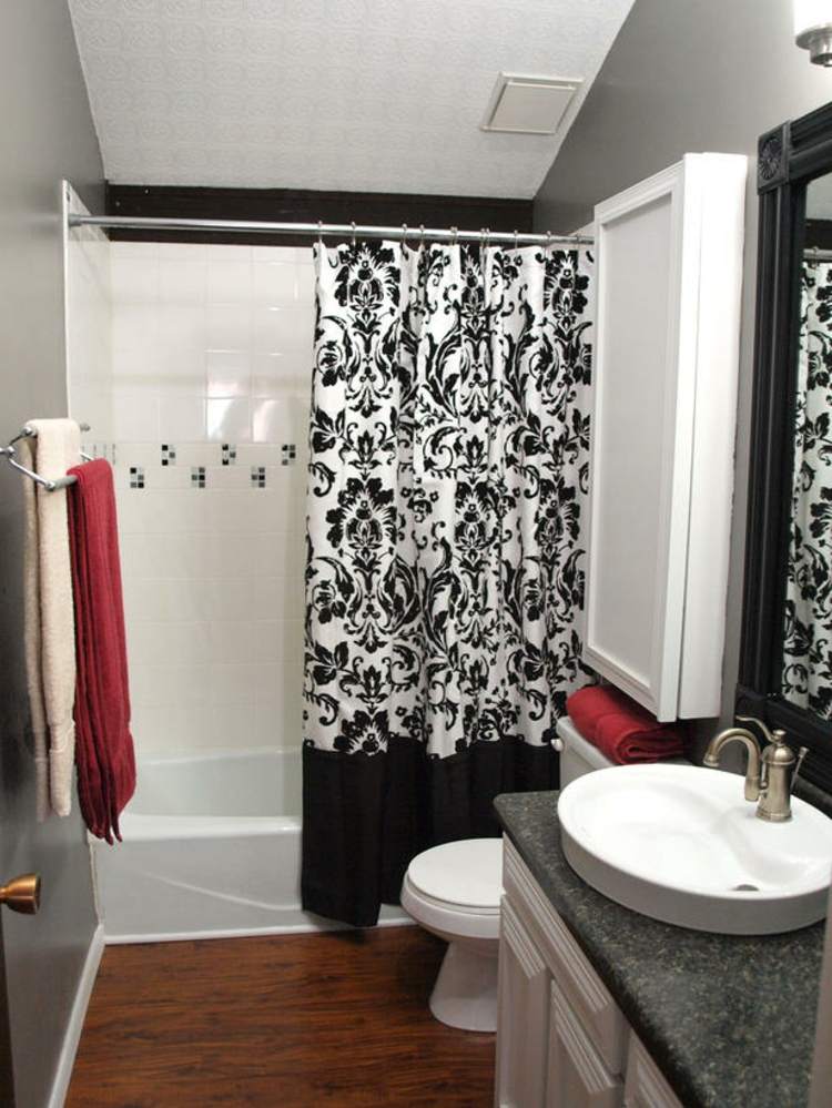 bathroom black and white small