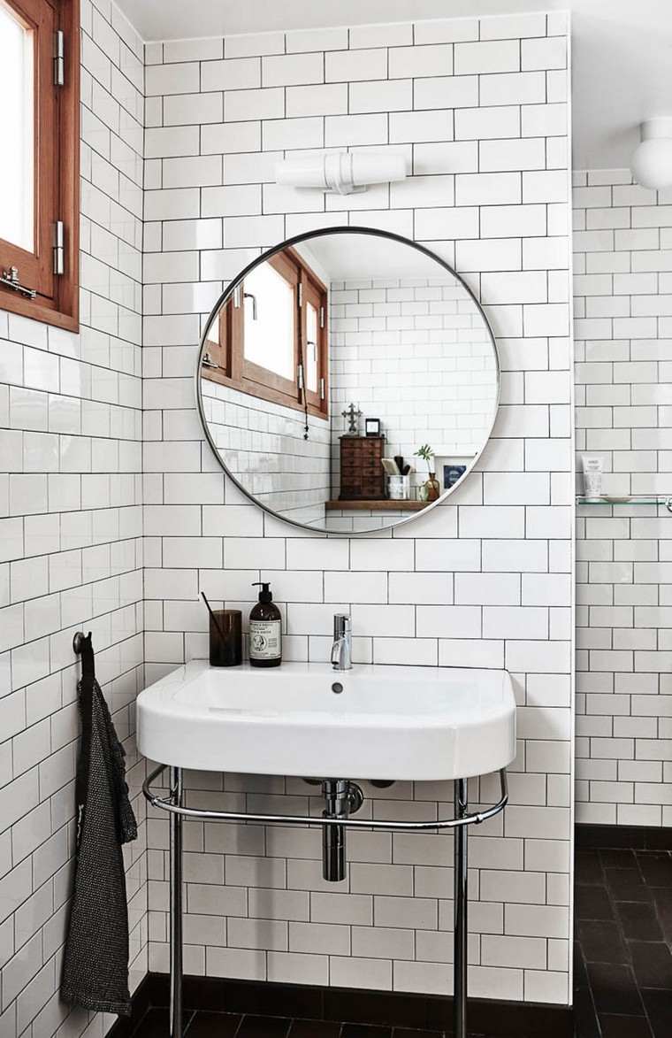 idea mirror-bath-tub-Scandinavian-modern