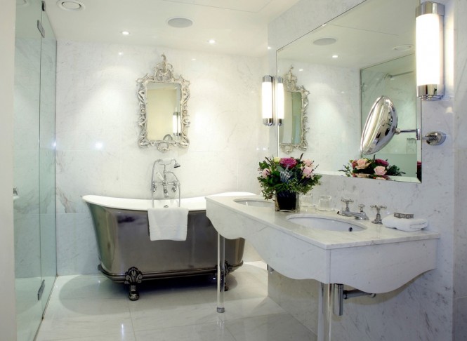 white marble luxury bathroom