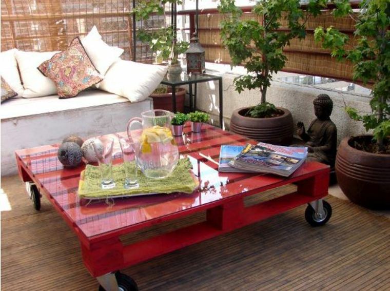 garden furniture in wood pallet table-low-shelf-glass