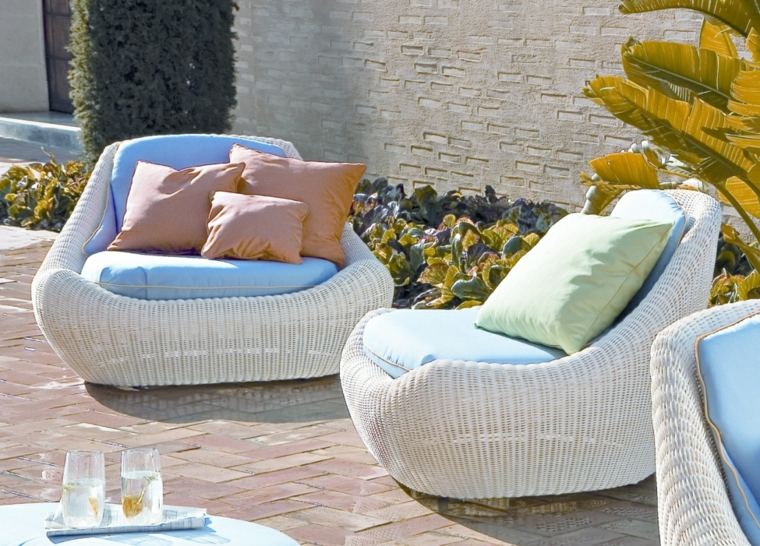 garden chairs in white resin furniture