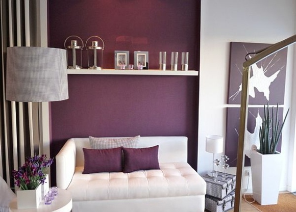 living room design modern purple white