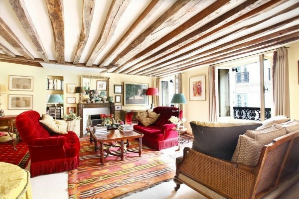 living room ceiling wood beams
