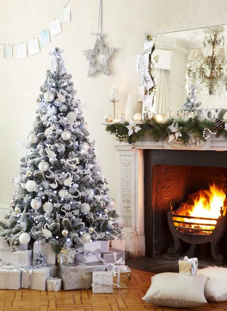 gran tre hvit dekorasjon bombe snø jul atmosfære
