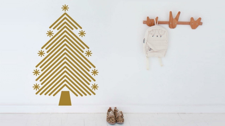 christmas tree idea decoration wall alternative DIY christmas design idea belt wood design