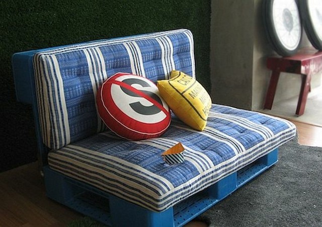 blue sofa wood pallet design