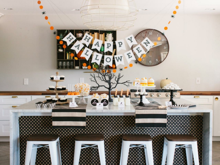 Halloween party decoration table