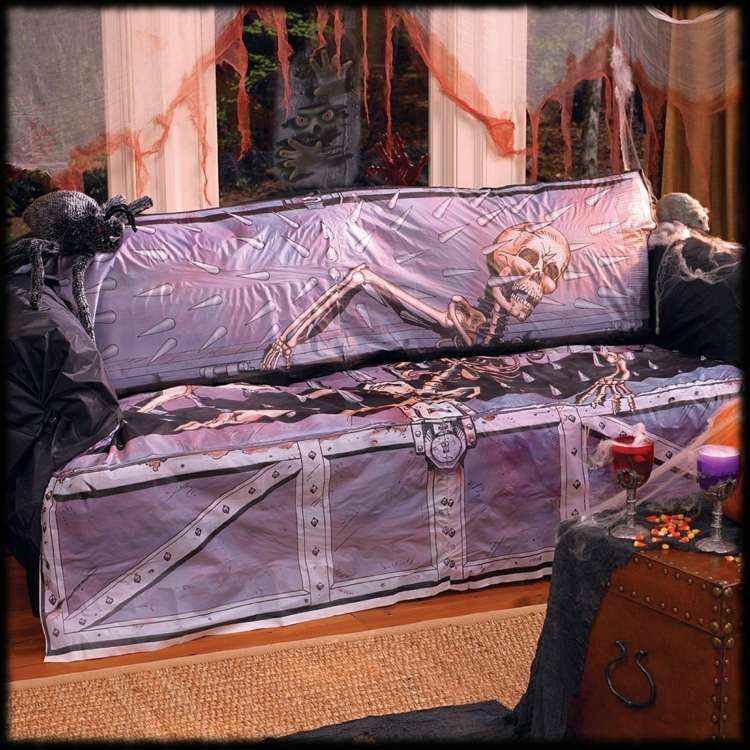 Idea parti Halloween menutupi sofa