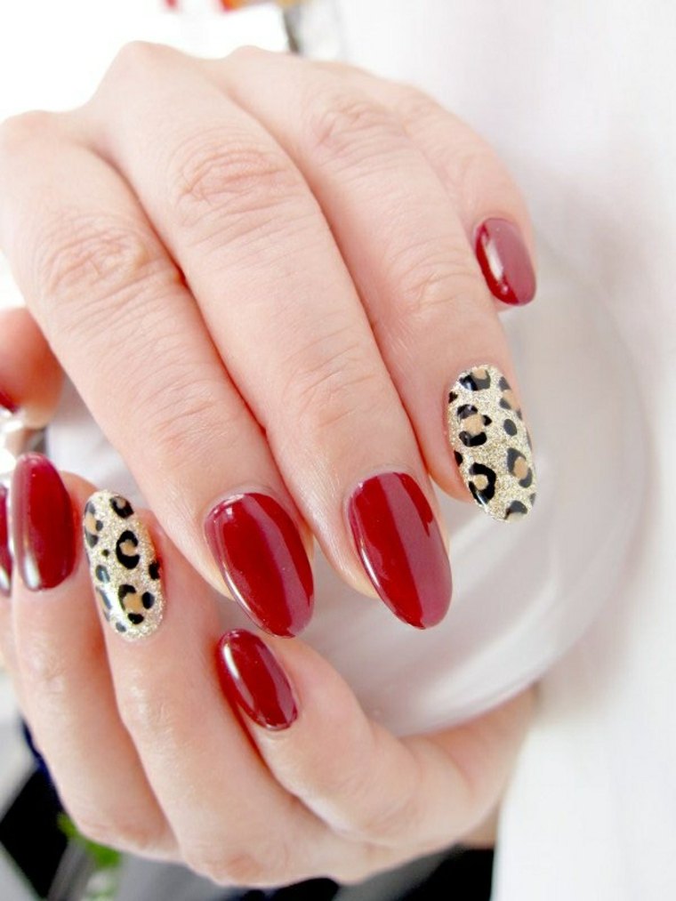 evening nail art gold red black