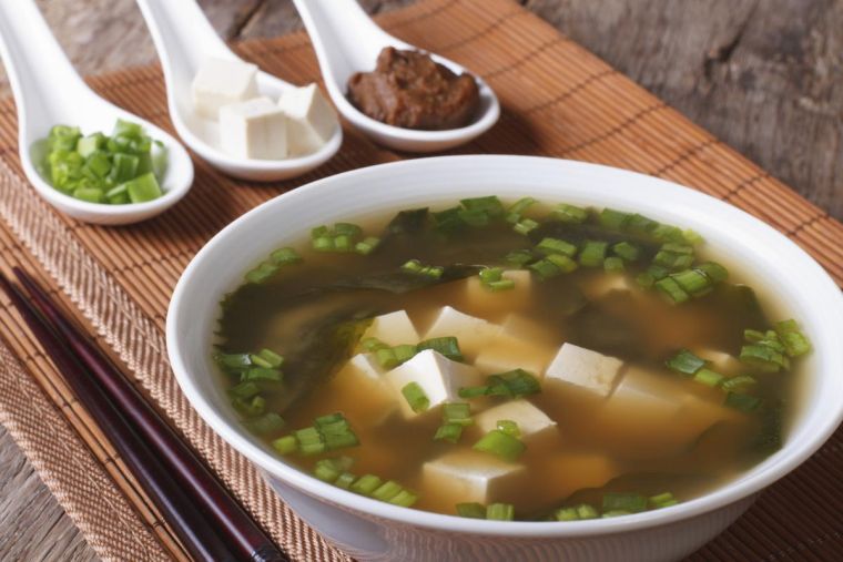 miso-soup-recipe-ingredients-recipe-traditional-Japanese