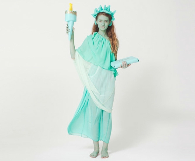 halloween disguise woman statue of liberty original idea