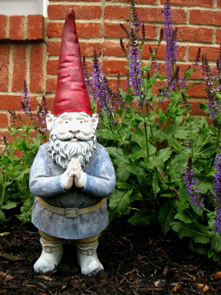 dwarf garden statuette red knit red hat