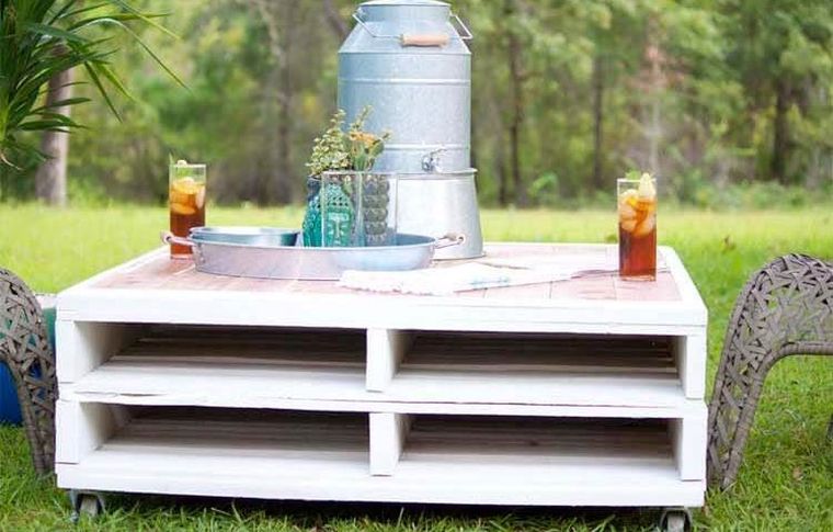 table-low-to-do-it-yourself pallet-storage-deco-outside