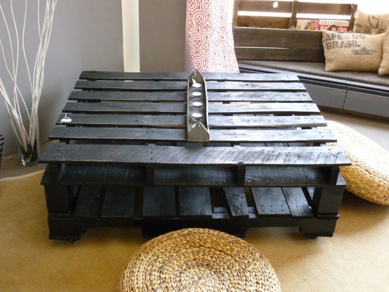 black coffee table DIY diy furniture palette idea