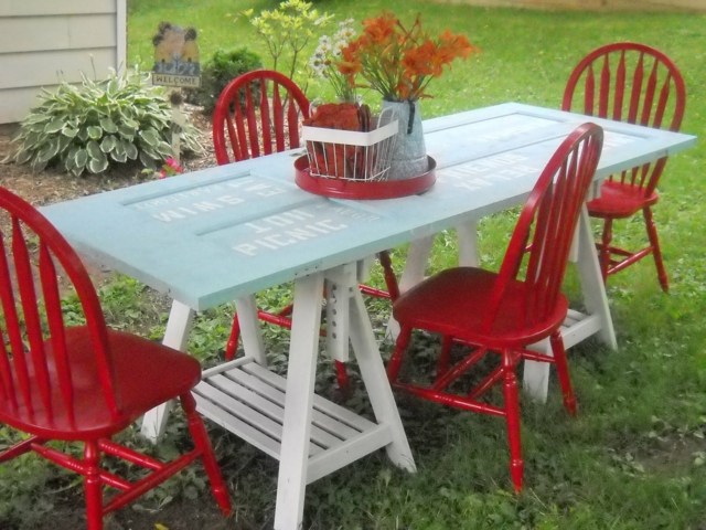 DIY garden table in old recycled house door