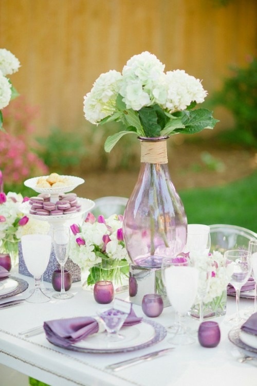 purple white deco table