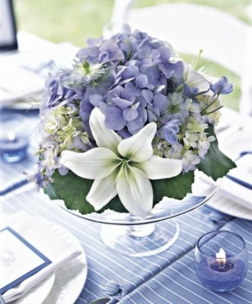 white blue wedding table