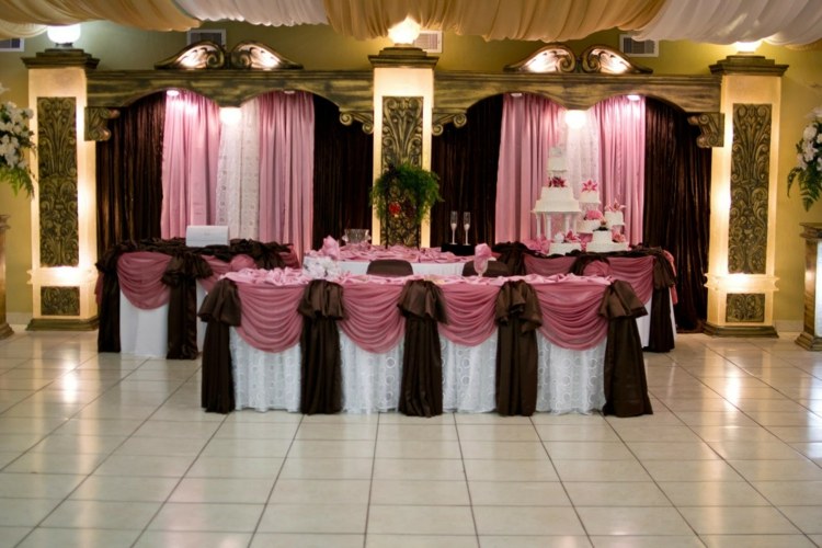 wedding table design pink brown