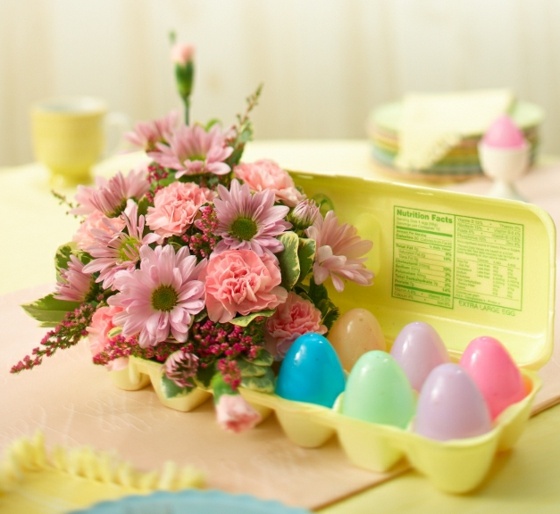 easter egg flowers table