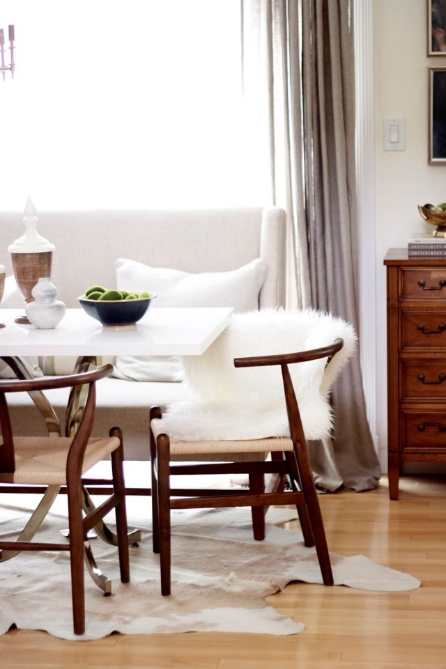 carpet-cow-skin-beige-white-dining-room-chairs-wood