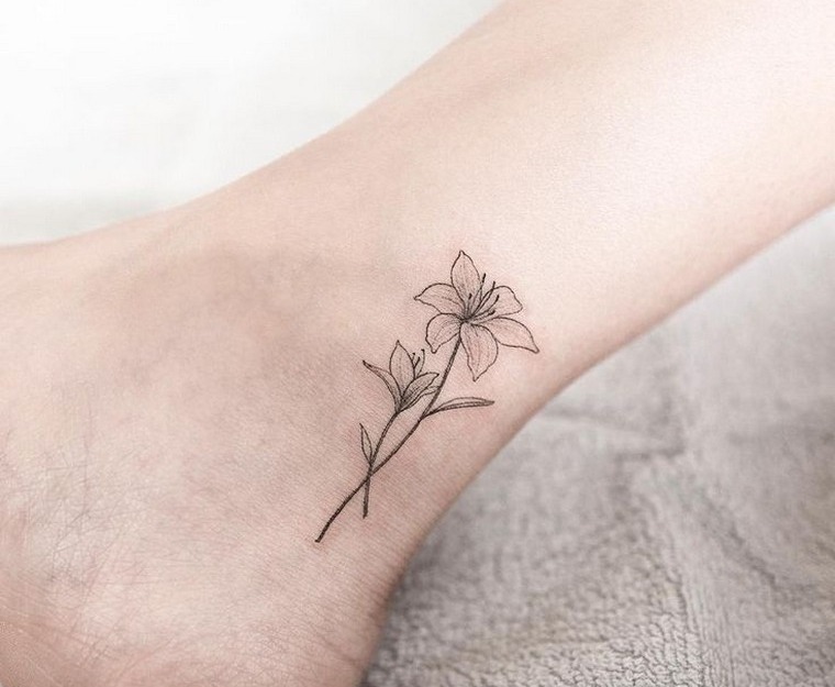 tattoo-flower-lily-idea-tattoo Ankle