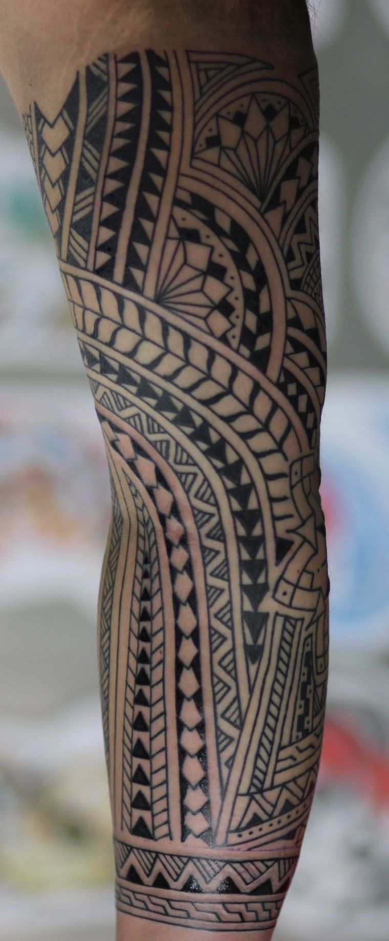 tattoo-man-arm-shoulder-tattoo-tribal