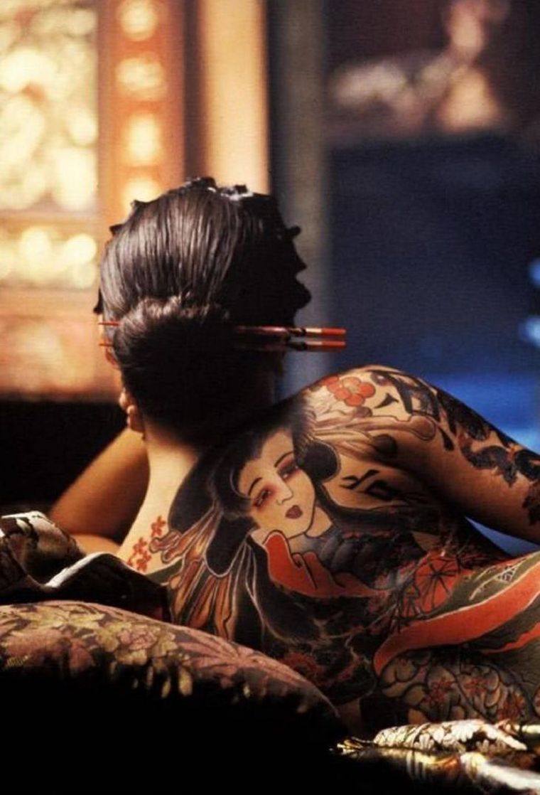 japanese tattoo woman-geisha-dos-idee