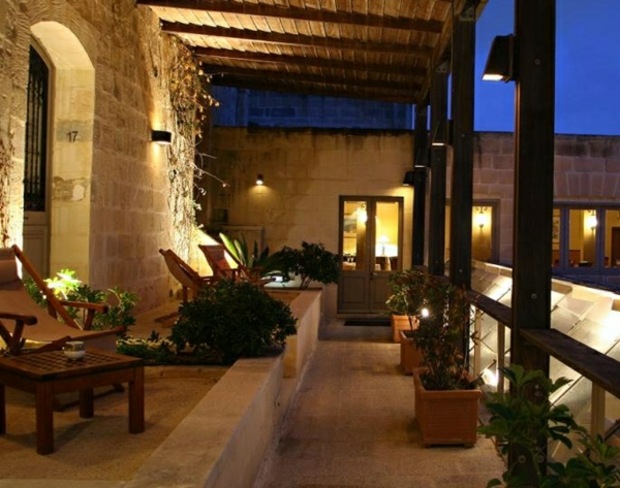 rustic terrace with homogeneous lighting