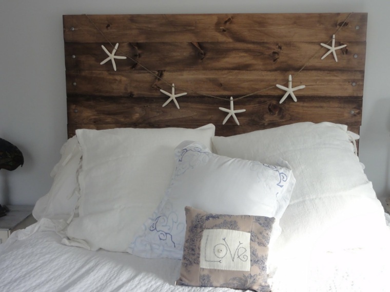 make a headboard bedroom idea wood garland star deco cushions