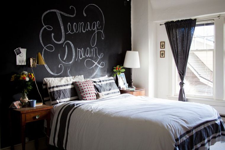 headboard to make yourself even blackboard room