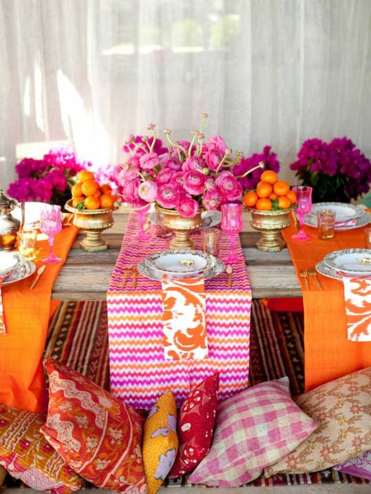 tema-ekteskap-marokkansk idee-deco-stil bord-bryllup-Øst-puter