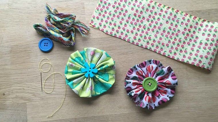 creation fabric flowers idea button project couture diy original idea