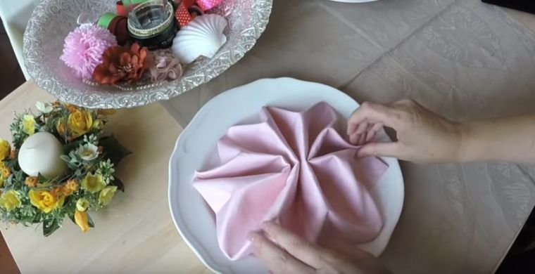 tutorial-fold towel-cloth etoile-deco-table