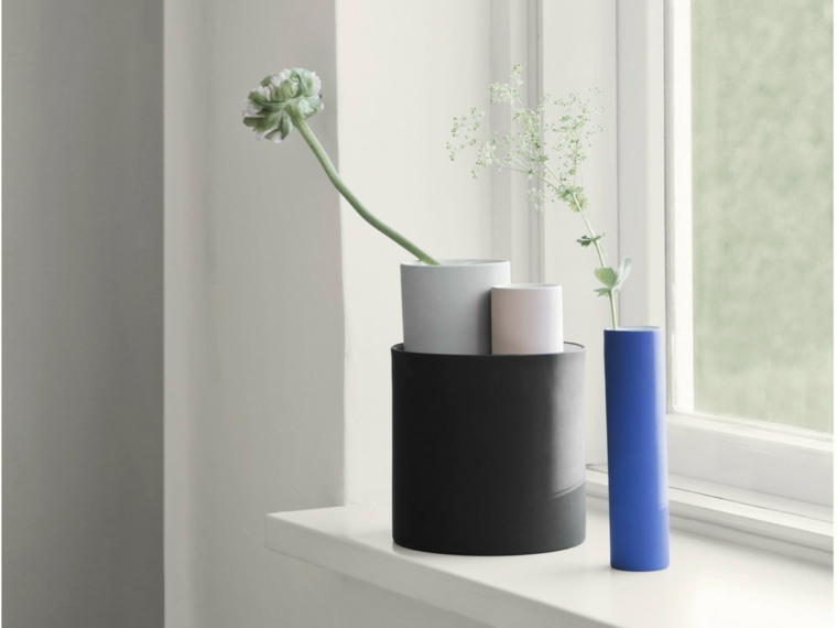 grå vase moderne design interiør ide blomster