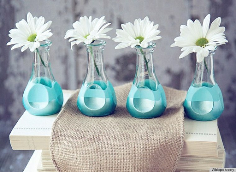 umetniška vaza turkizno modra barva
