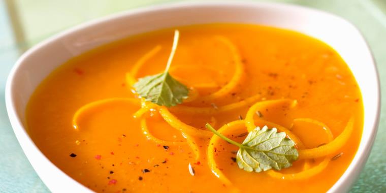 velvety-carrot-soup-cumin