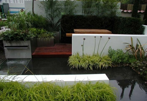 greenery courtyard basin rest area