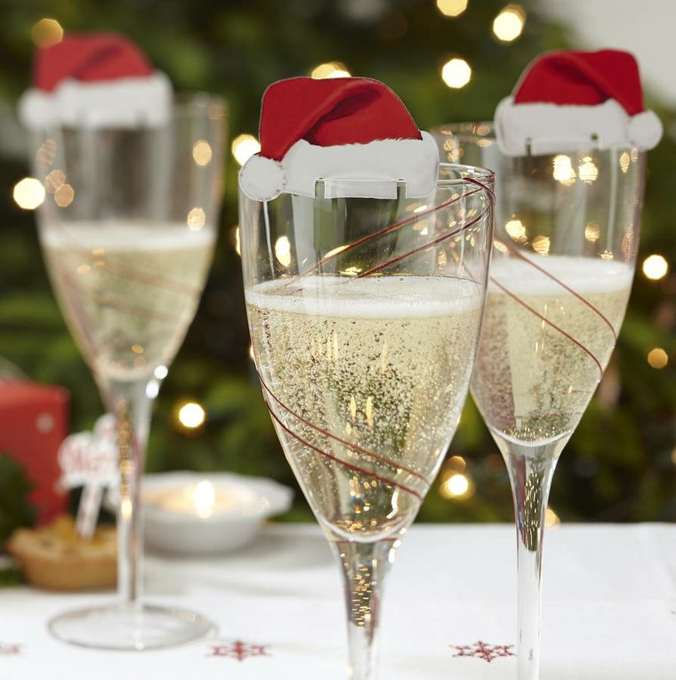 deco christmas table idea champagne glass