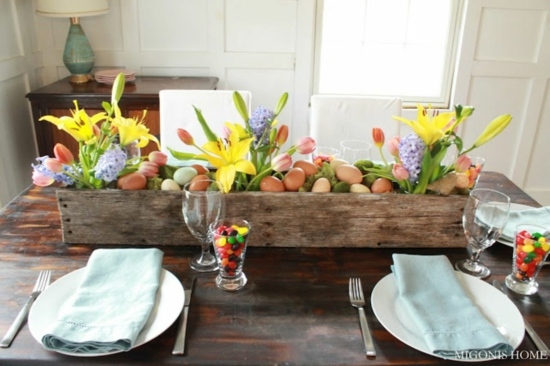 view table decoration easter wood eggs yellow flowers