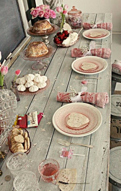 saint shabby style table decoration view